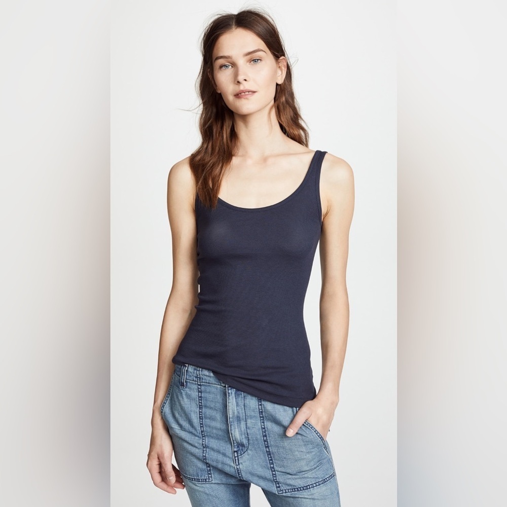 Vince Ribbed Tank Top in Navy